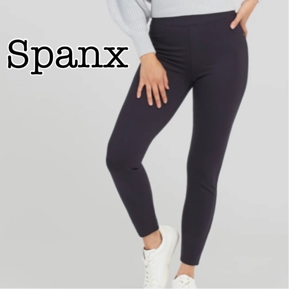 Spanx The Perfect Black Back Pocket Ankle Pants Size M